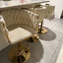 4 cream Elegant Bar Stools + Cozy Sectional Couch – Fair  Condition