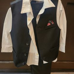 Boys 3 Piece Black Formal Set (Size 4T)