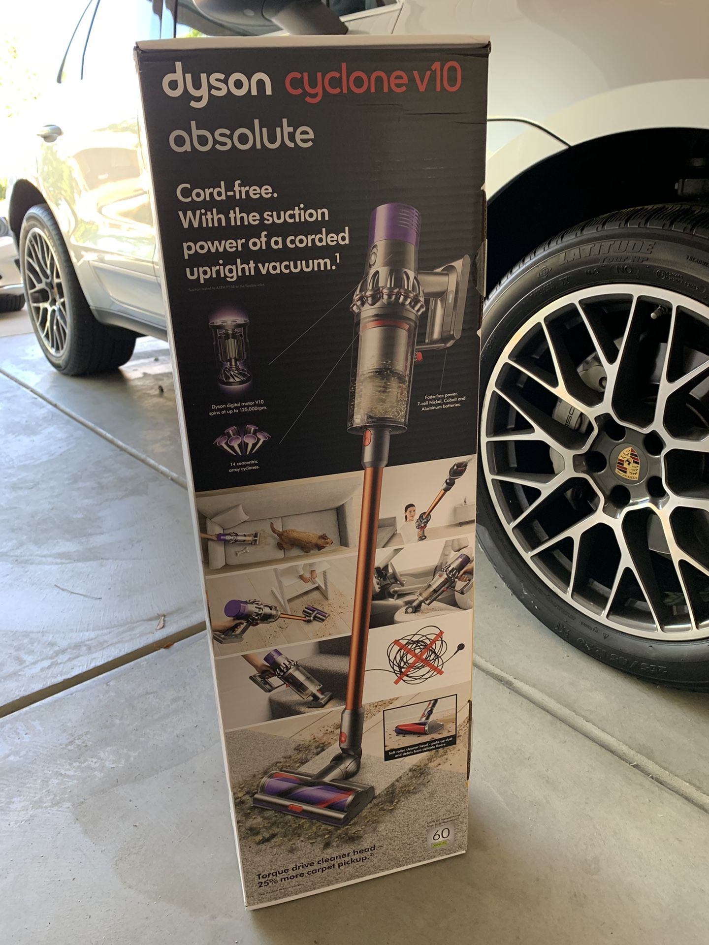 Dyson cyclone v10 absolute vacuum (brand new)