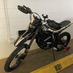 2025 Surron Ultra Bee