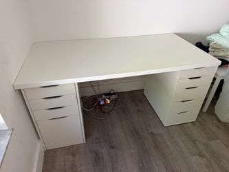 OFFER! Large White Desk with 9 Drawers