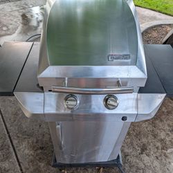 Propane Grill - Char Broil - 2 Burner