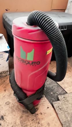 Mosquito Backpack super vacuum. Red w/ black straps