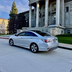 2012 Hyundai Sonata Hybrid
