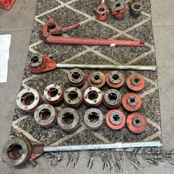 RIDGID Manual Pipe Threader Set – 1/4″ to 2″ – Complete Lot