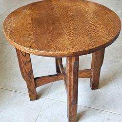 Round End Table