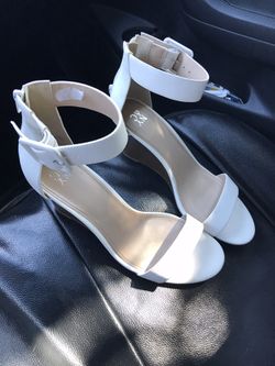 White NY&C Wedges