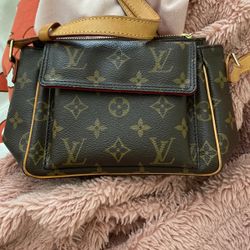 LOUIS VUITTON MONOGRAM VIVA CITE PM SHOULDER BAG