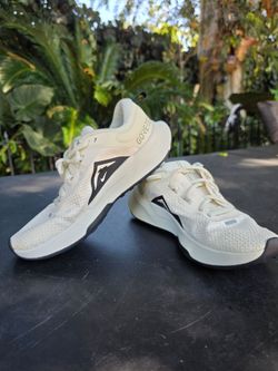 Nike Gore-Tex Running Sneakers