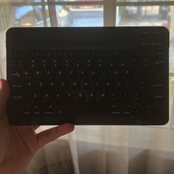 Bluetooth Keyboard 