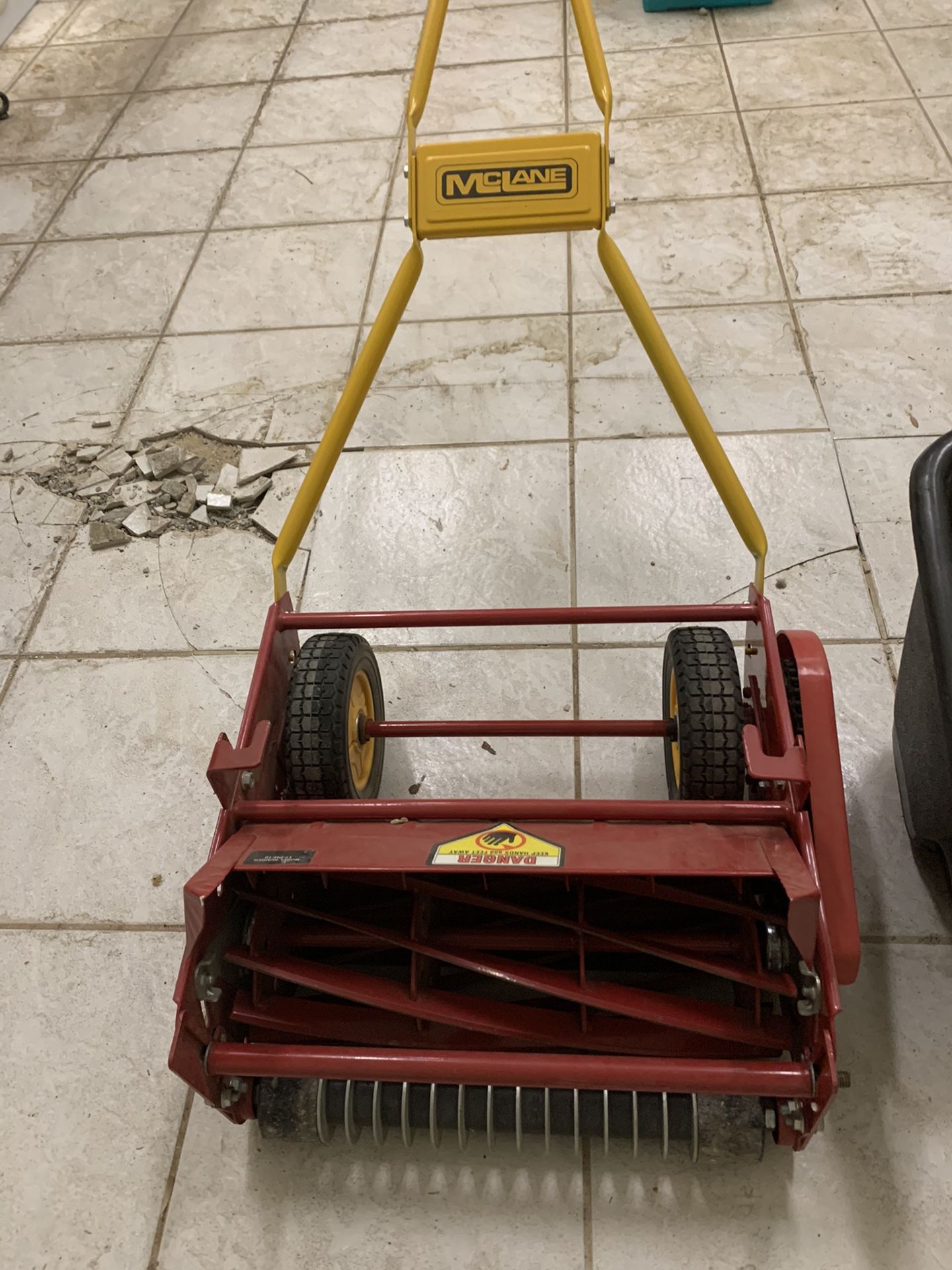 McLane Greens Mover Model 17PH10 like new with manual for Sale in