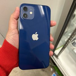 iphone 12 64gb unlocked sold with store warranty 