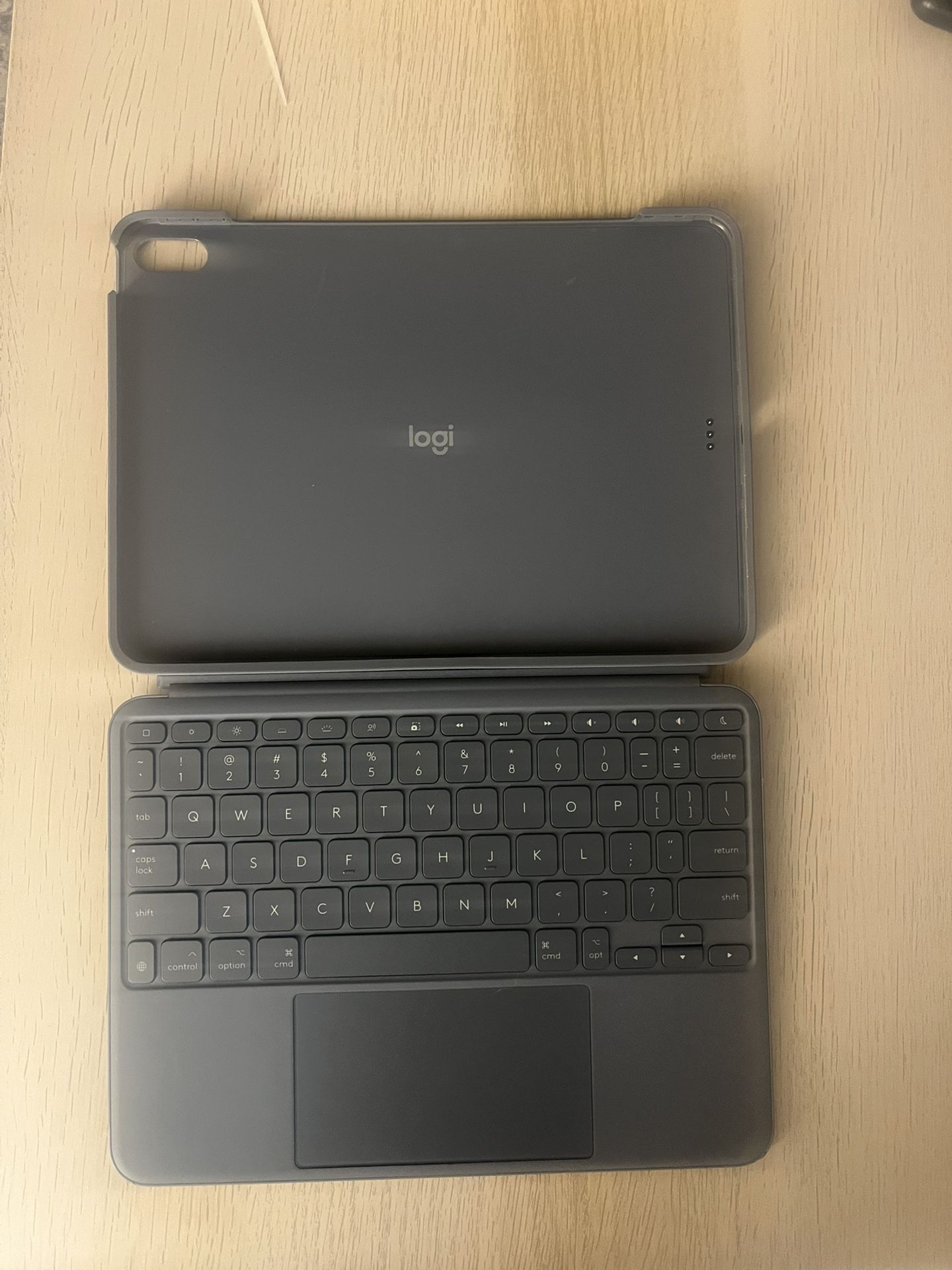 Logitech Combo Touch iPad Air 11 Inch Keyboard Case