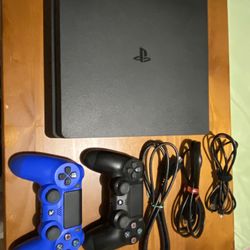 PS4 Slim 1TB (NOT PRO) 
