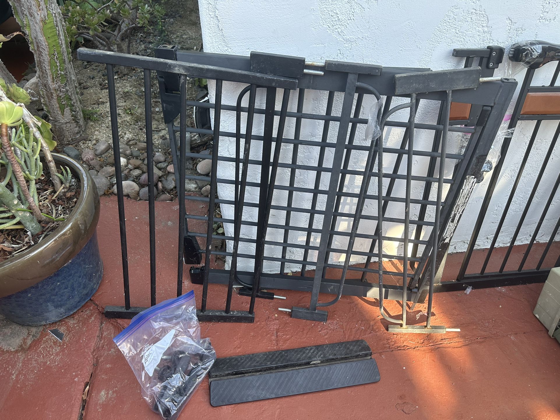 Iron Dog Gate With Extensions