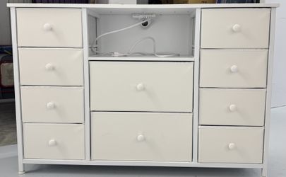 LED dresser