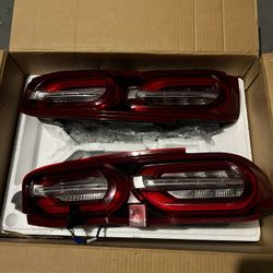 Tail Lights  Chevy Camaro 2019-3024   oem Lead  Tail Light Red