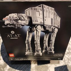 Brand New Lego 75313 Star Wars At-At Ultimate Collector Series (UCS)