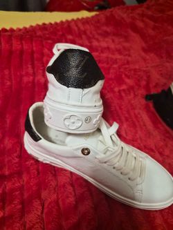 LV gym shoes