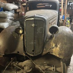 1935 Chevy five window coupe