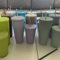 Starbucks Cups 