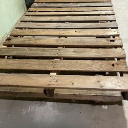 PALLET 