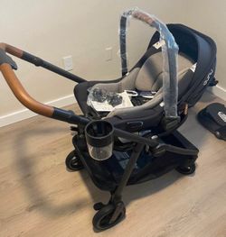 Nina swiv stroller