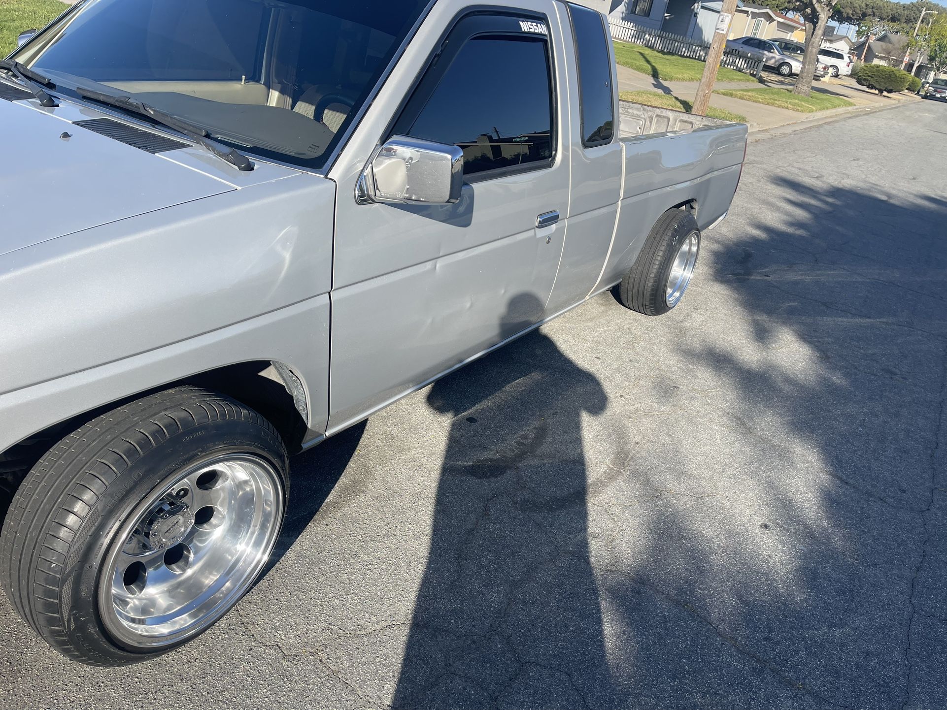 nissan hardbody wheels