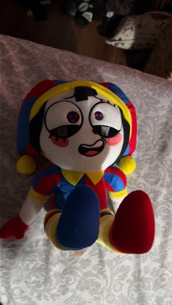 Pomi plush