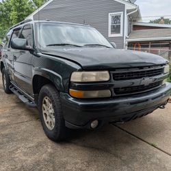 2003 Z71 Chevy Suburban 4×4