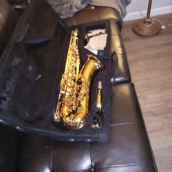 Tenor Saxophone Unbranded 