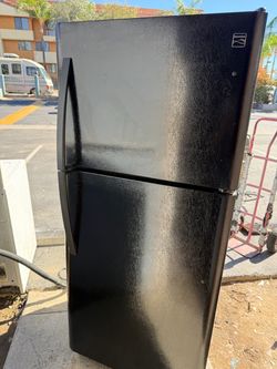 Kenmore Black Apartment Size Refrigerator