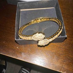 🔥 Iced Out Gold Bracelet 🔥