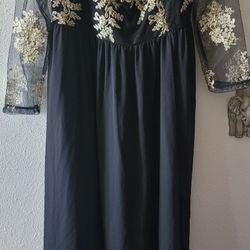 Black And Gold Dress Size XL beautiful 