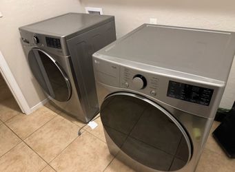 LG Smart Front Load Washer & Gas Dryer Set – Graphite Steel – Excellent Condition