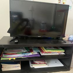 40 Inch Tv + Tv Stand 