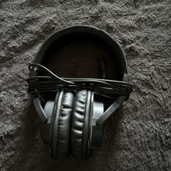 MG Headphones 