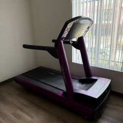 Lifefitness Commercial treadmill 