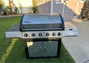 Barbecue Grill with side burner/ full tank included