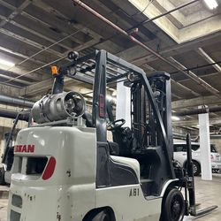Nissan forklift for sale very reliable