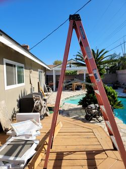 Werner 8 Ft Fiberglass Ladder