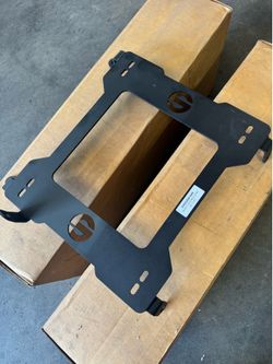 Sparco Seat Base Bracket 2005-2013 Ford Mustang RH Passenger Side 600SB039R