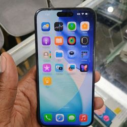 iPhone 15 plus unlocked 5G like new 91% battery health 
Very clean and excellent condition 
256gb storage
 

