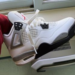 CEMENT 4s MINT CONDITION ‼️