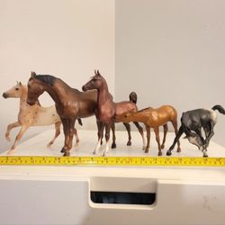 Lot of 5 Breyer Molding Company Horses 