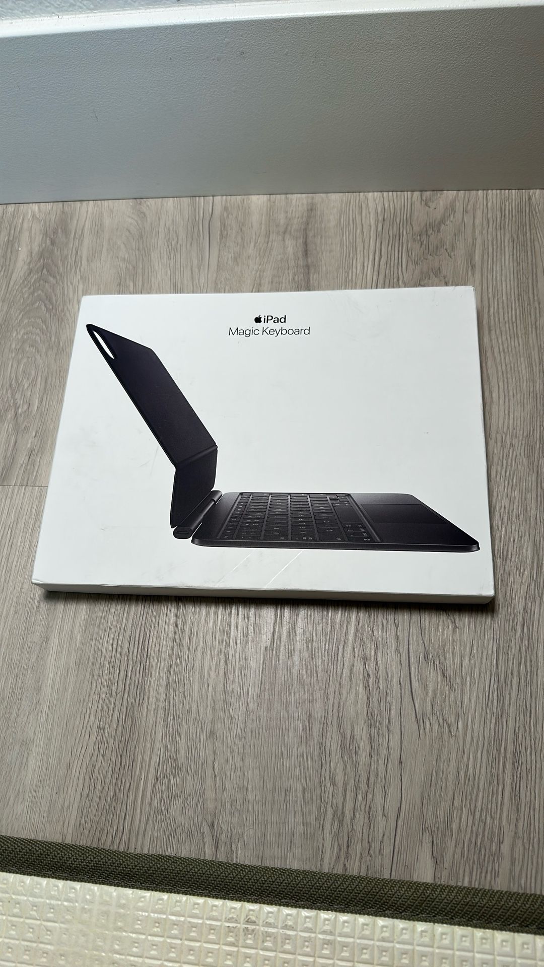 Apple Magic Keyboard Case iPad Pro 11 inch M4 Black A2975 MWR23LL/A Open Box