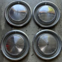Oldsmobile 70's Hubcaps