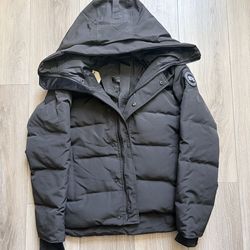 Canada goose  size small