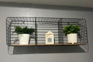 Wall shelf