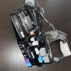 Toyota Avalon Engine Fuze Box